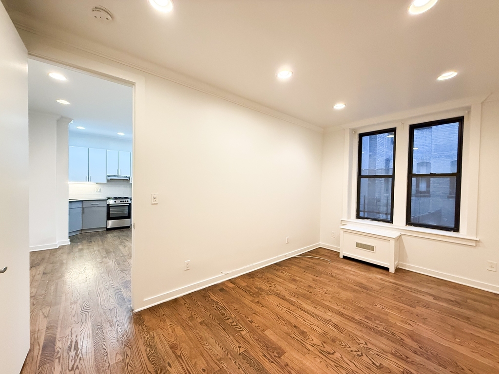 410 Eastern Parkway - Photo 10