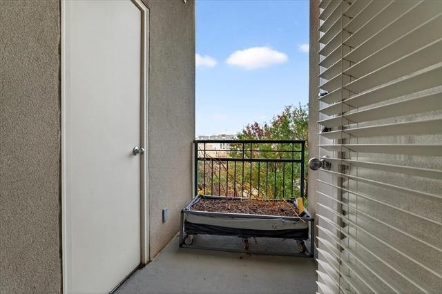 5055 Addison Circle - Photo 16