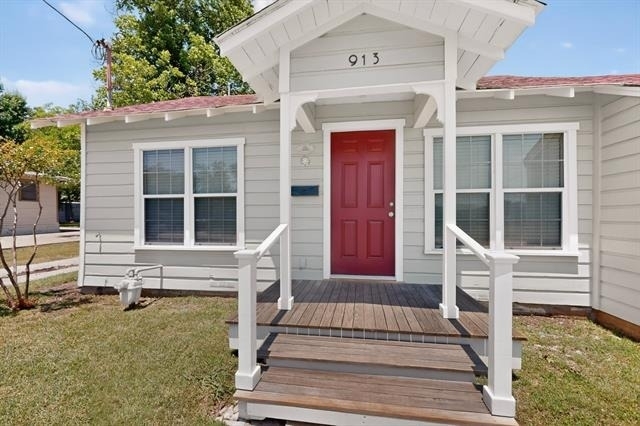 913 17th Street - Photo 3