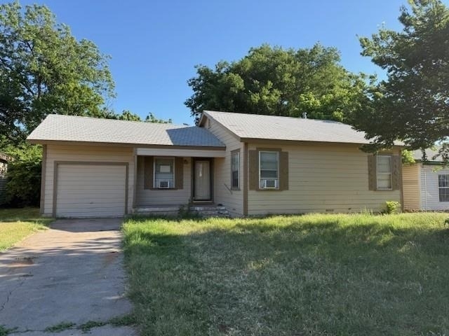 3250 College Street - Photo 0