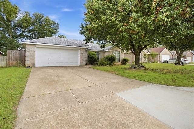1105 Hidden Glade Drive - Photo 0