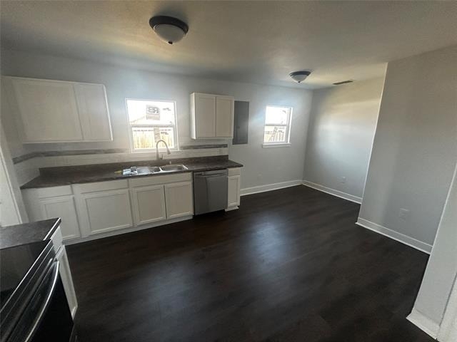 1742 Victoria Street - Photo 4