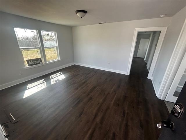 1742 Victoria Street - Photo 2