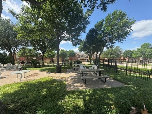 8745 Manhattan Avenue - Photo 25
