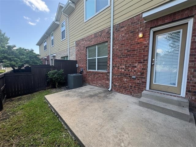 8745 Manhattan Avenue - Photo 24