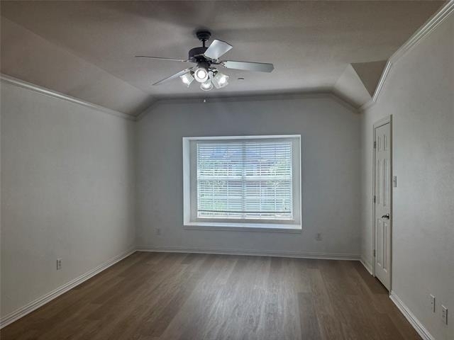 8745 Manhattan Avenue - Photo 17