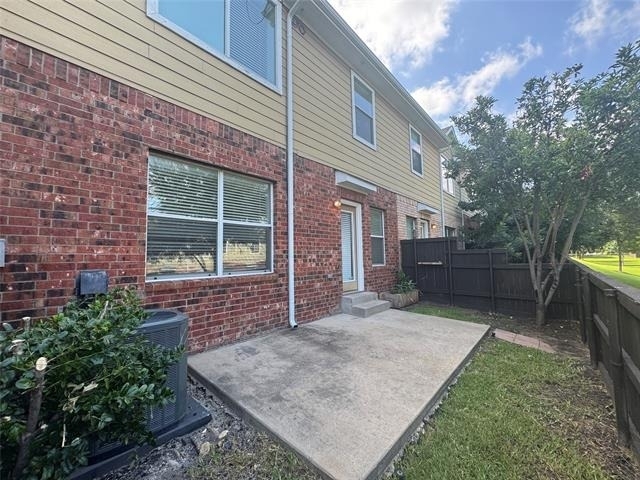 8745 Manhattan Avenue - Photo 23