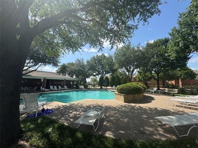 8745 Manhattan Avenue - Photo 27