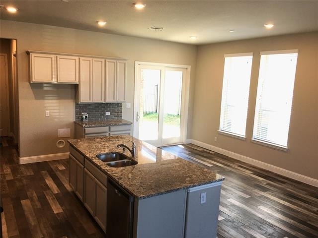 1353 Elaine Drive - Photo 13