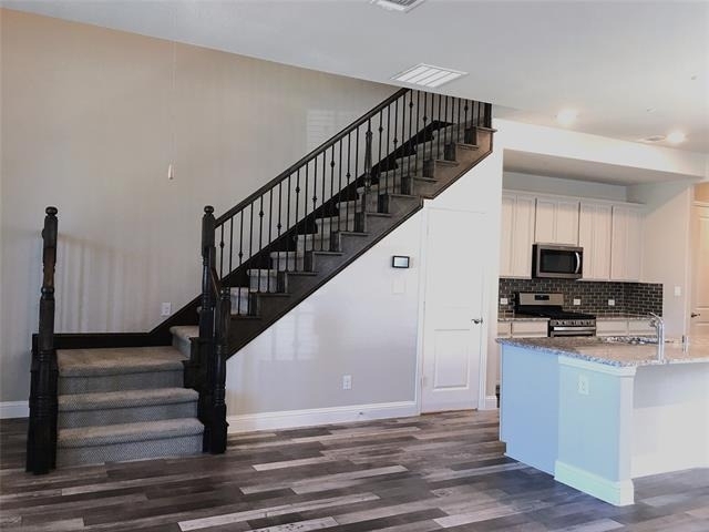 1353 Elaine Drive - Photo 14
