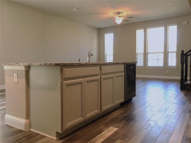 1353 Elaine Drive - Photo 6