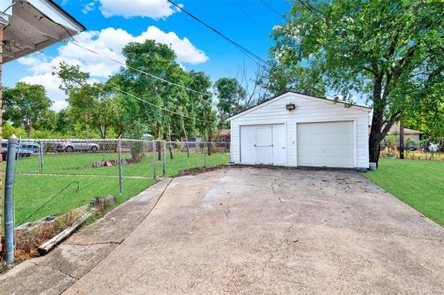 318 Hilltop Avenue - Photo 16