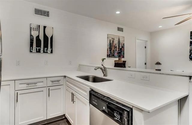 4919 San Jacinto Street - Photo 1