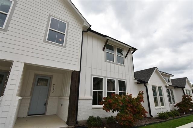 9532 Thorncrown Lane - Photo 2