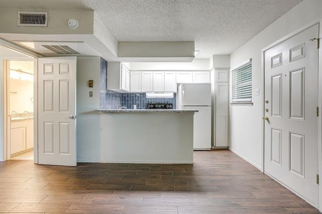 4538 Byers Avenue - Photo 1