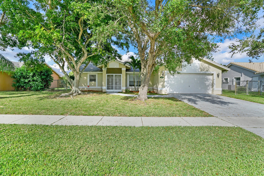 10567 Paso Fino Drive - Photo 1