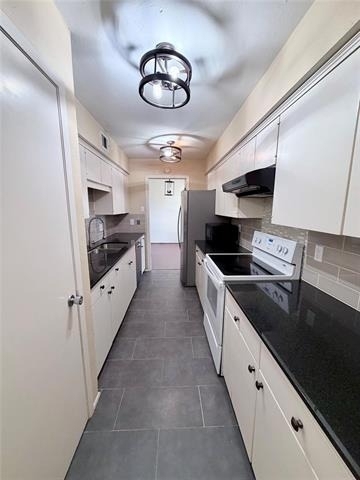 4933 Skillman Street - Photo 4