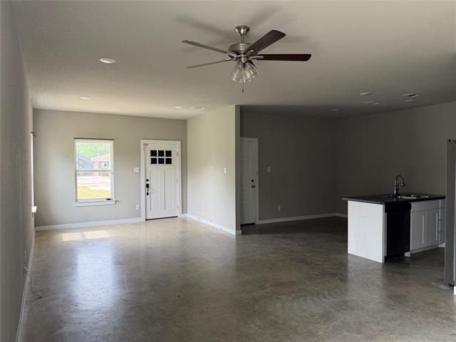 202 E Henderson Street - Photo 3
