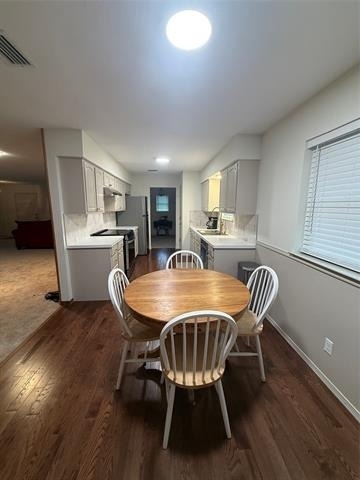 7135 Cosgrove Drive - Photo 5