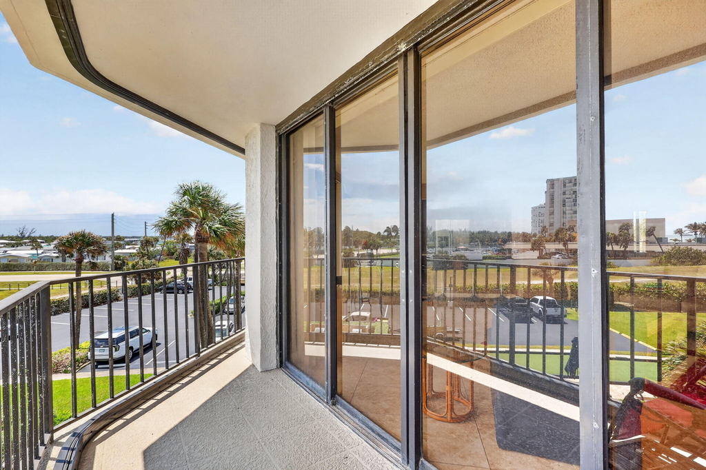 9650 S Ocean Drive - Photo 30