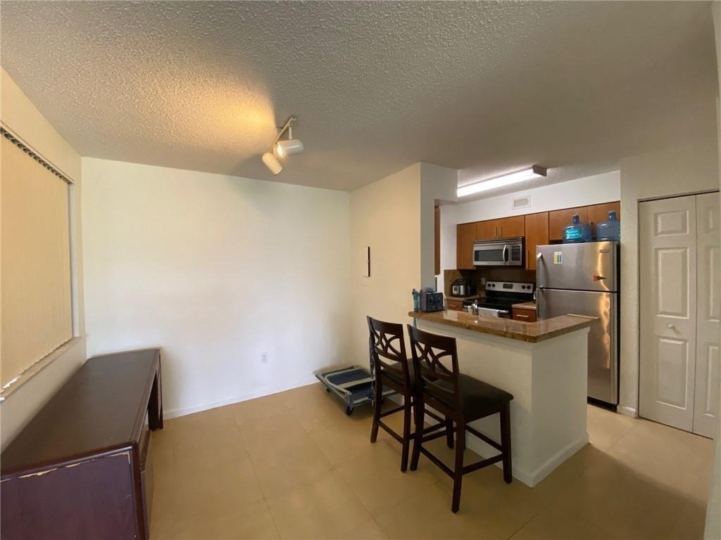 2841 N Oakland Forest Drive - Photo 3