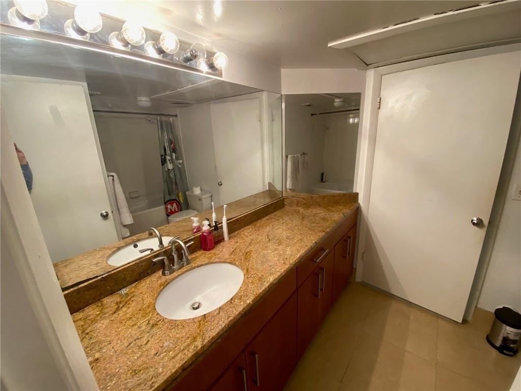 2841 N Oakland Forest Drive - Photo 9