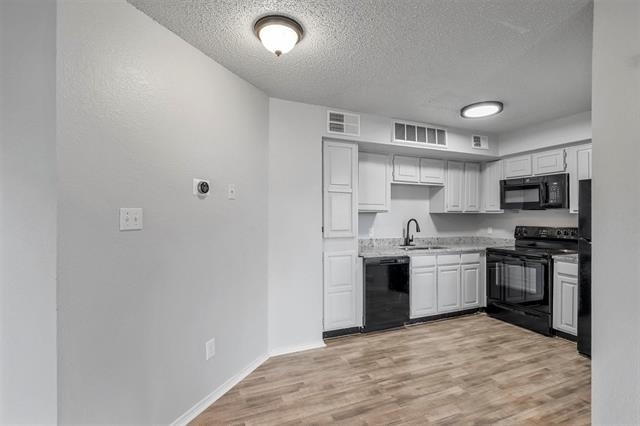 2300 Bamboo Drive - Photo 4