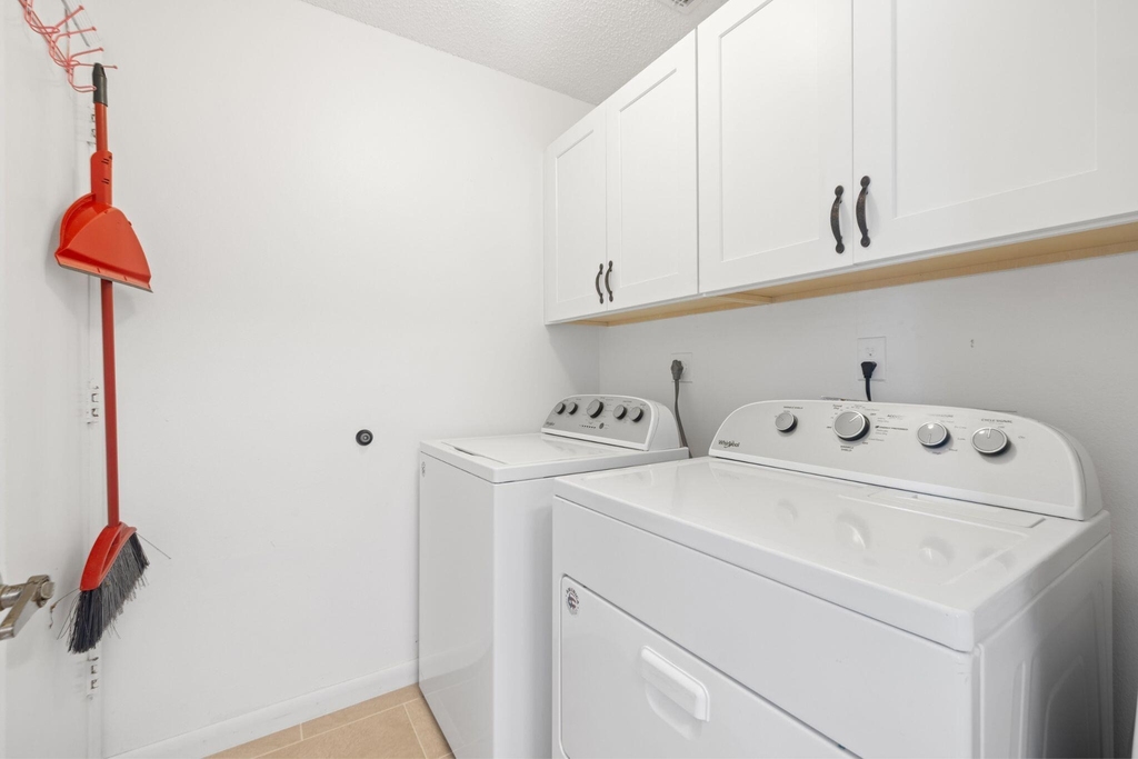 2542 Sw Kensington Street - Photo 16