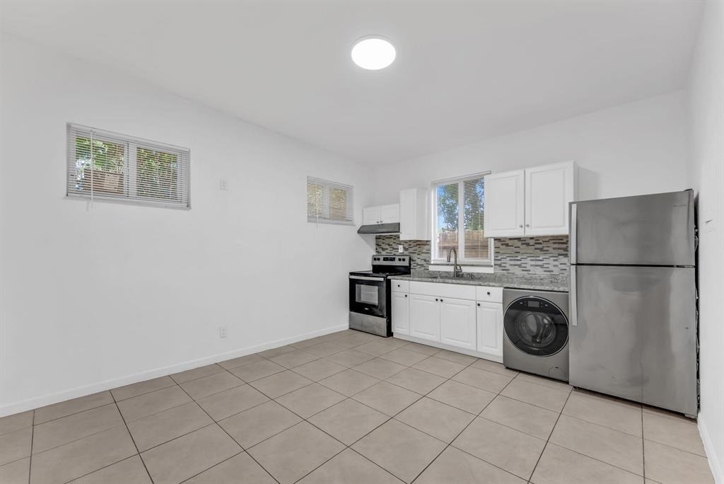 1340 Ne 1st Avenue - Photo 2