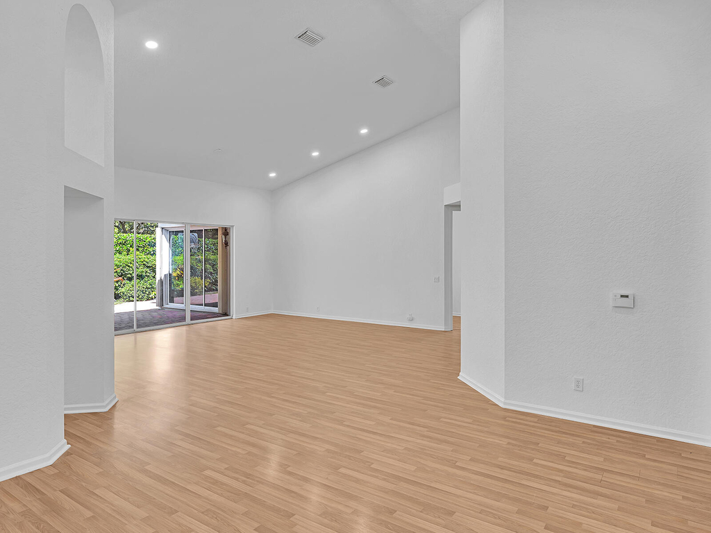 3420 Washington Lane - Photo 4