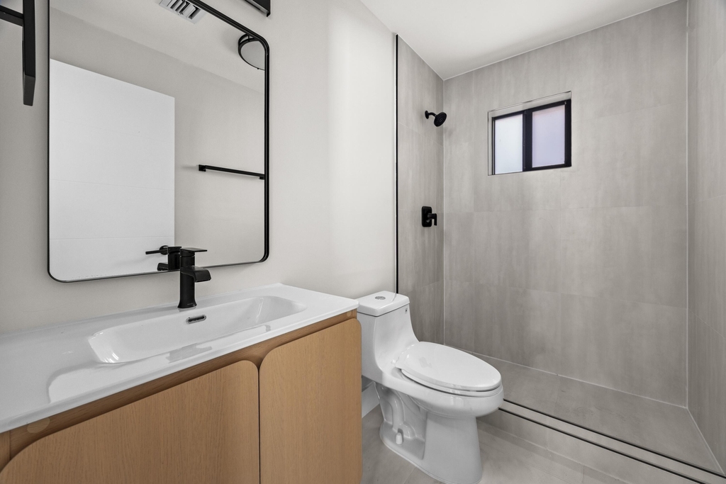 1181 Nw 66th Street - Photo 21