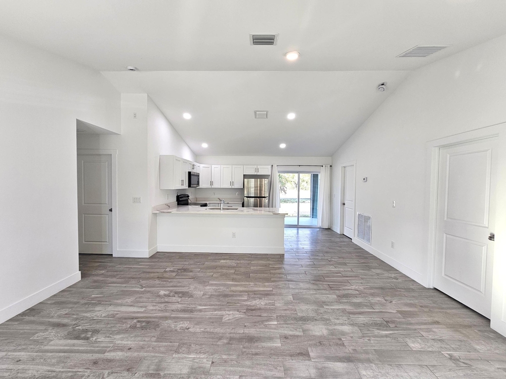 2447 Nw 5th Street - Photo 1
