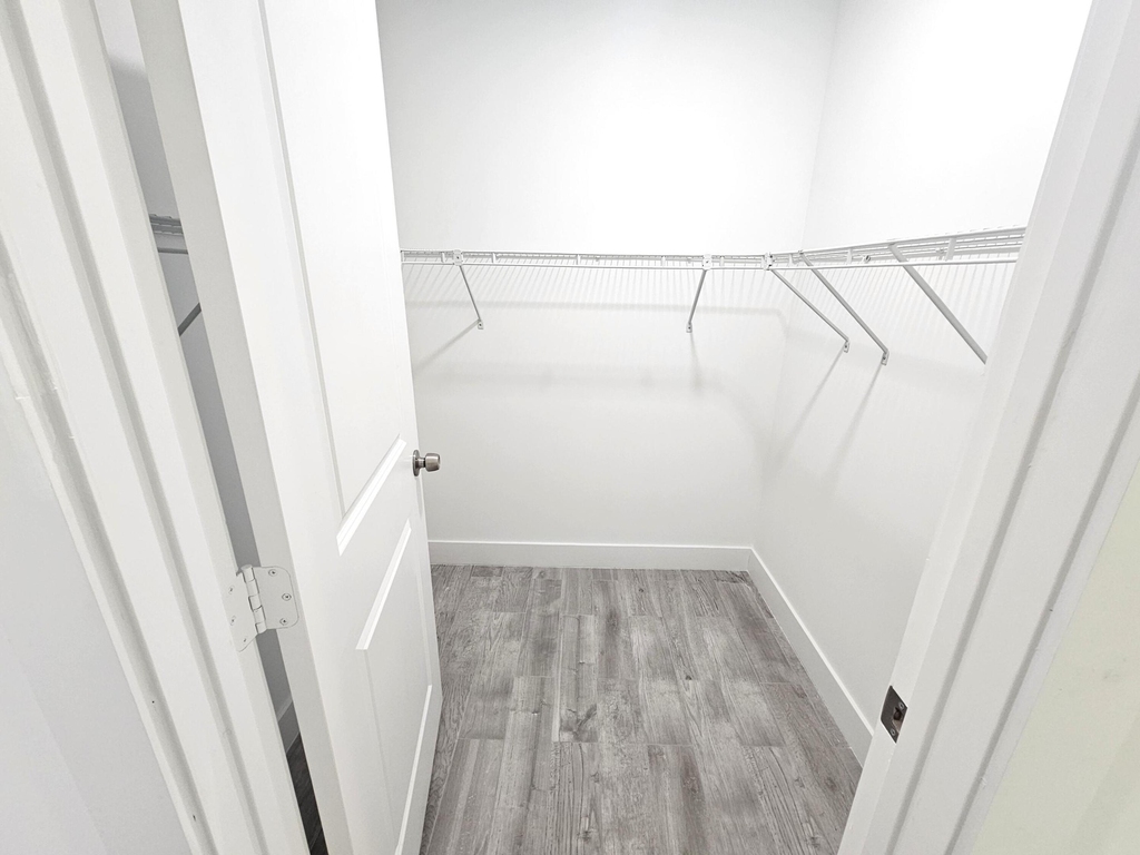 2447 Nw 5th Street - Photo 8