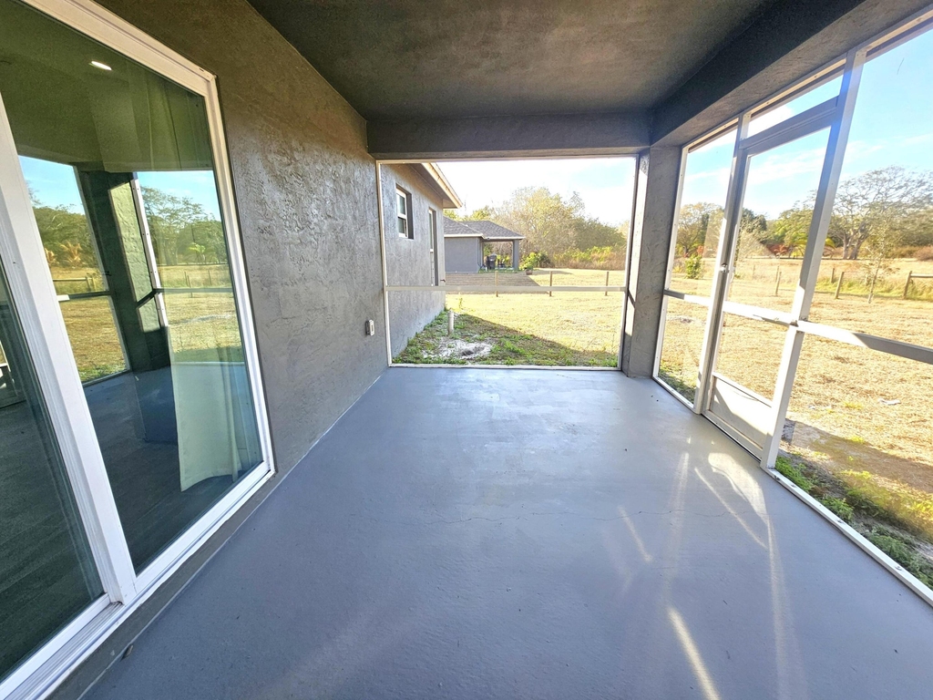 2447 Nw 5th Street - Photo 12
