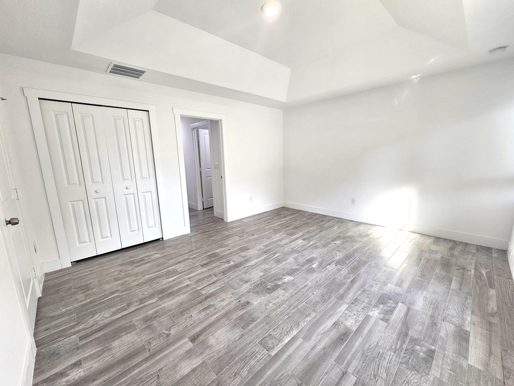 2447 Nw 5th Street - Photo 7