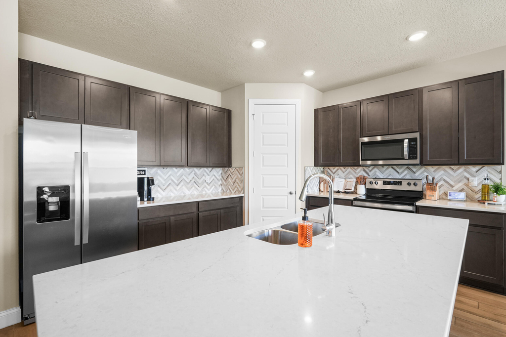 8588 Dahlia Circle - Photo 10