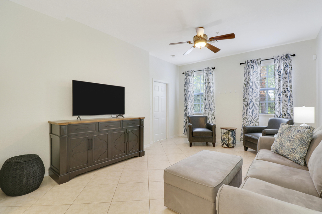 123 E Thatch Palm Circle - Photo 5