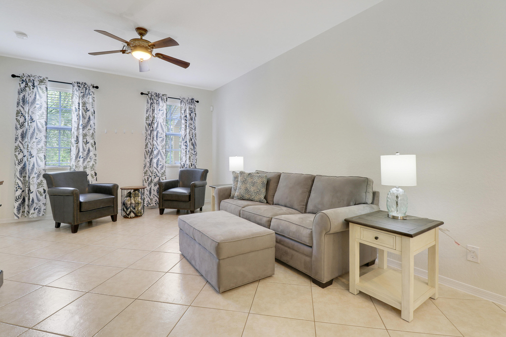 123 E Thatch Palm Circle - Photo 3
