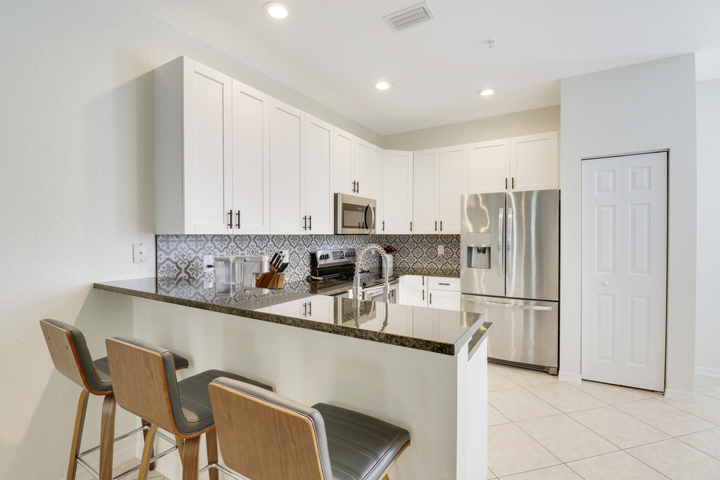 123 E Thatch Palm Circle - Photo 8