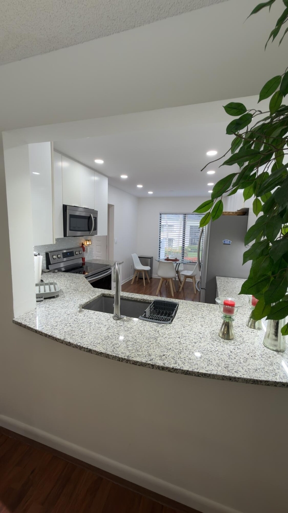 7473 Glendevon Lane - Photo 12