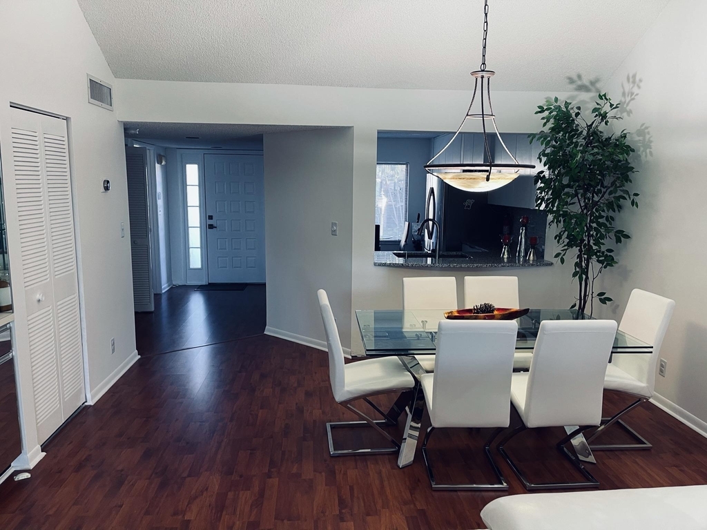 7473 Glendevon Lane - Photo 8