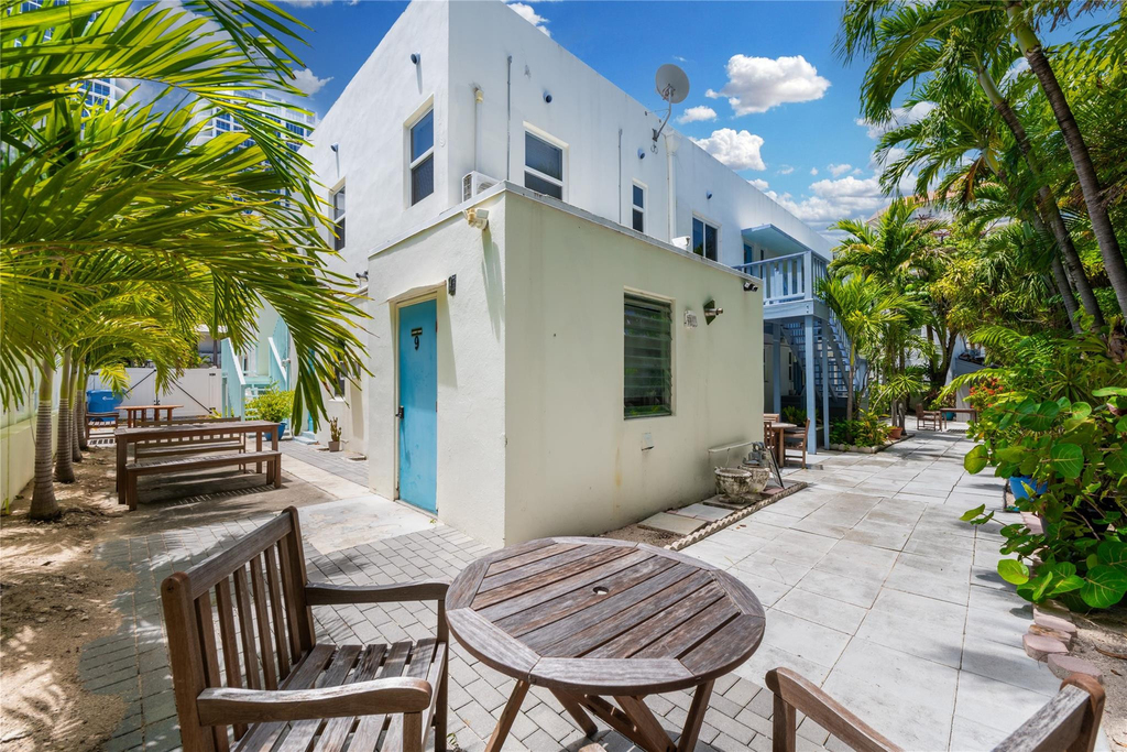 3015 Seville Street - Photo 25