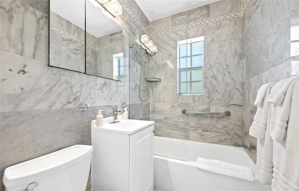3015 Seville Street - Photo 18