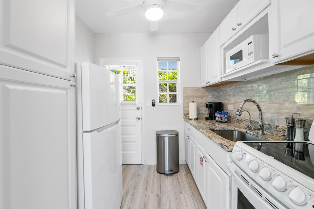 3015 Seville Street - Photo 12
