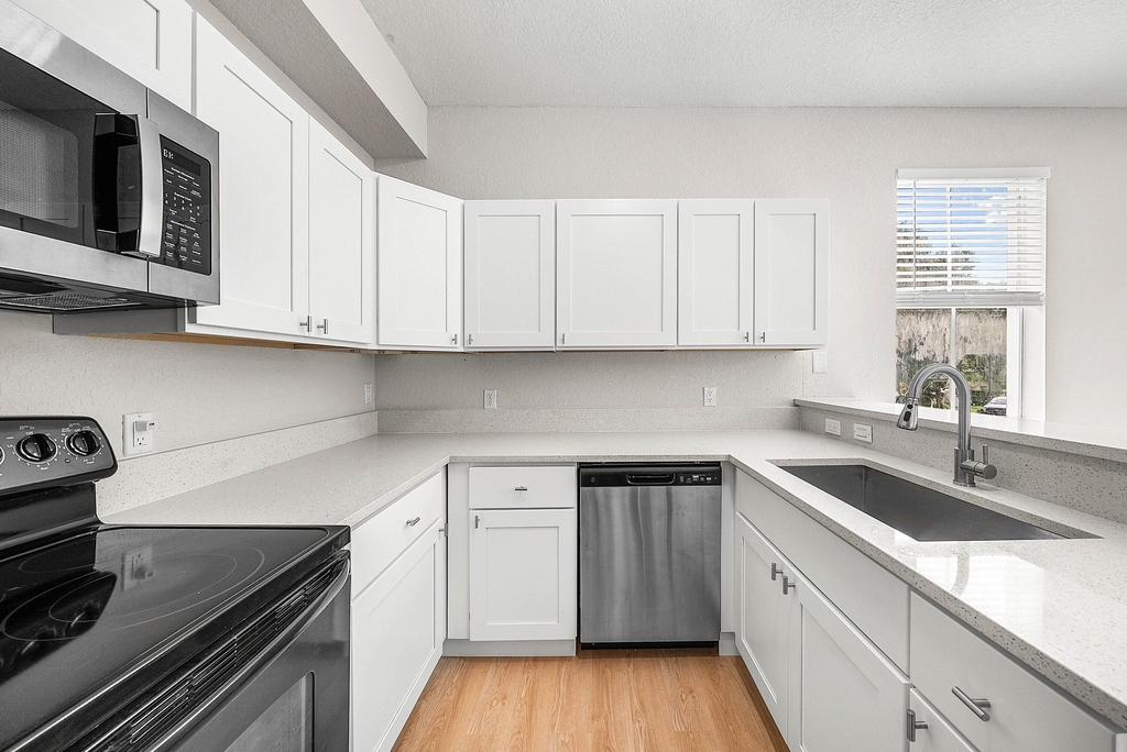 1008 Sw Shoma Drive - Photo 13