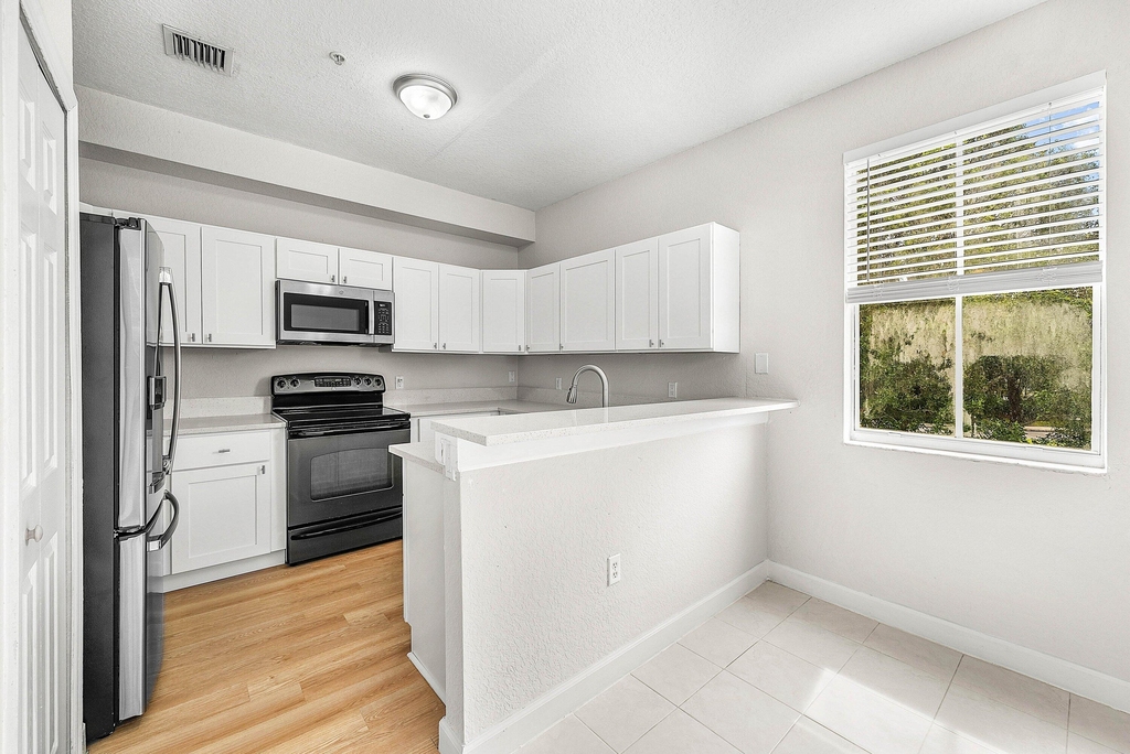 1008 Sw Shoma Drive - Photo 12