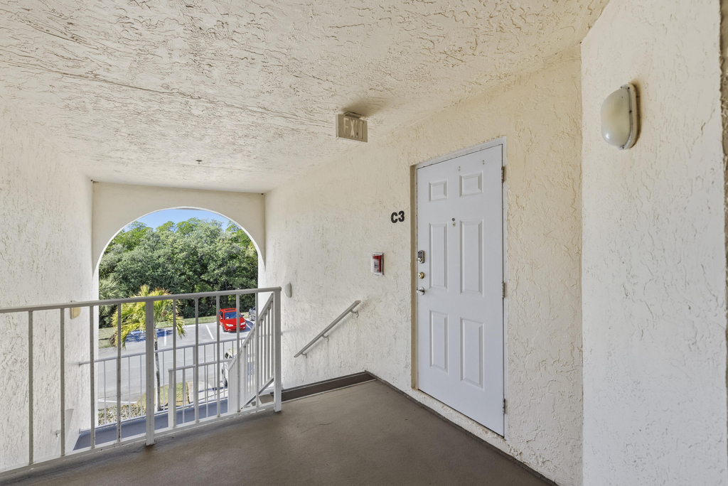 4452 Ne Ocean Boulevard - Photo 3