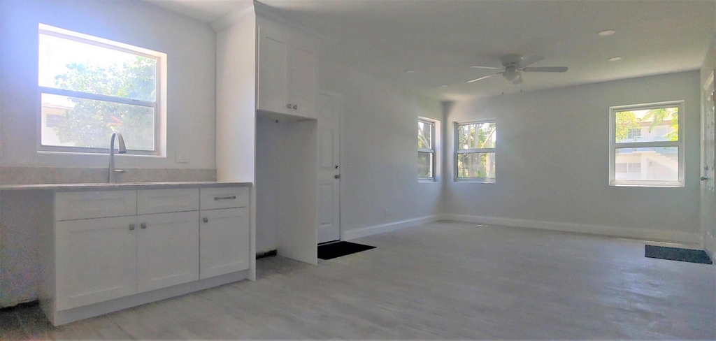 2400 Park Avenue - Photo 10