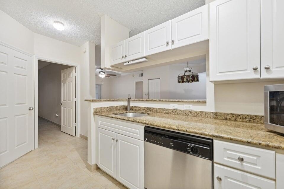 2120 Tuscany Way - Photo 3