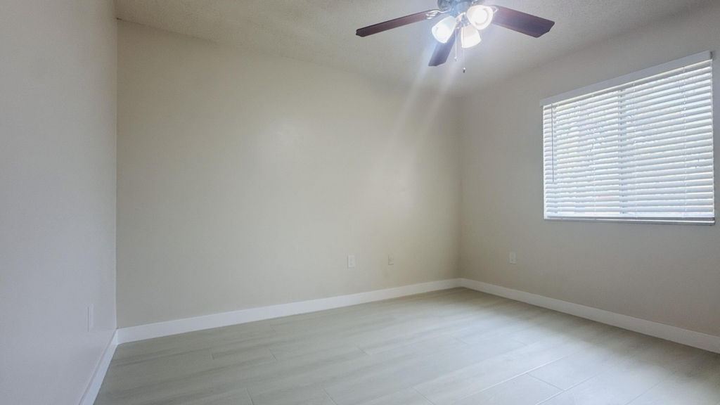 6106 Forest Hill Boulevard - Photo 17